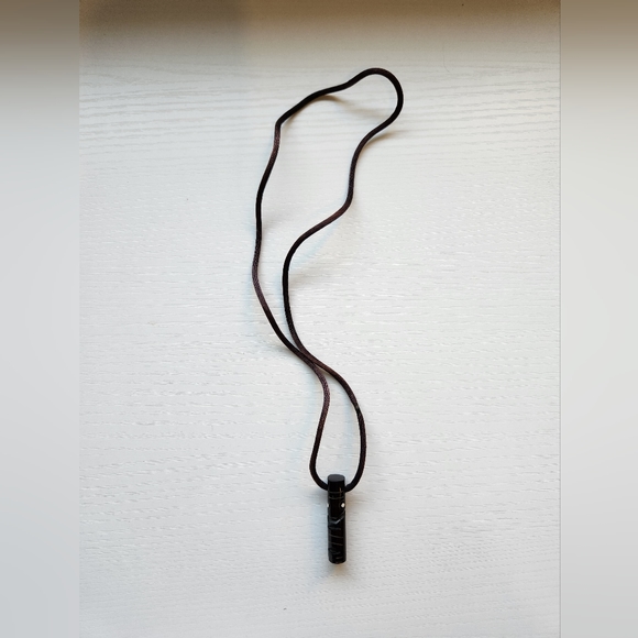 Wooden Pendent Necklace - Picture 2 of 3